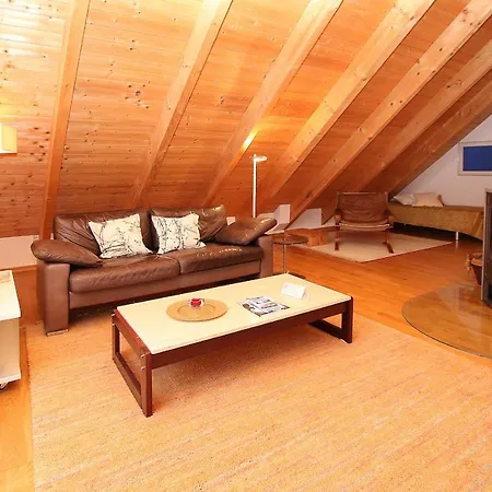 Am Gruenstreifen 29_ Haus Liguster *